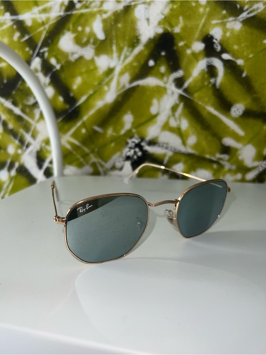 Ray-Ban Accessories - Ray-Ban Women's Gold Frame Sunglasses with mirrored Lenses